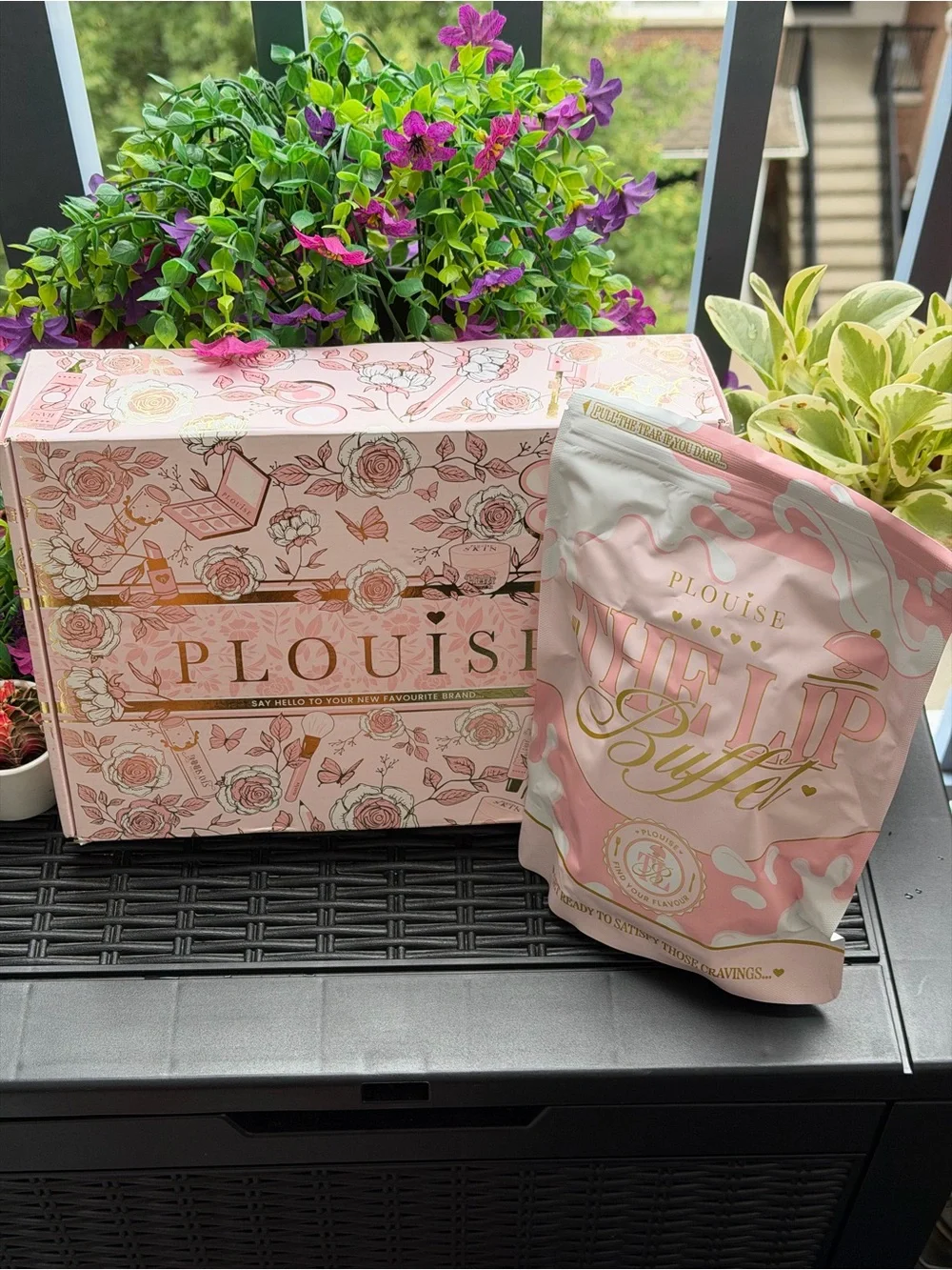 PLOUISE - LIP BUFFET MYSTERY/BLIND BAG UNOPENED